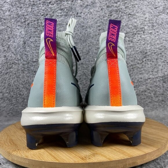 Athletic_Shoes